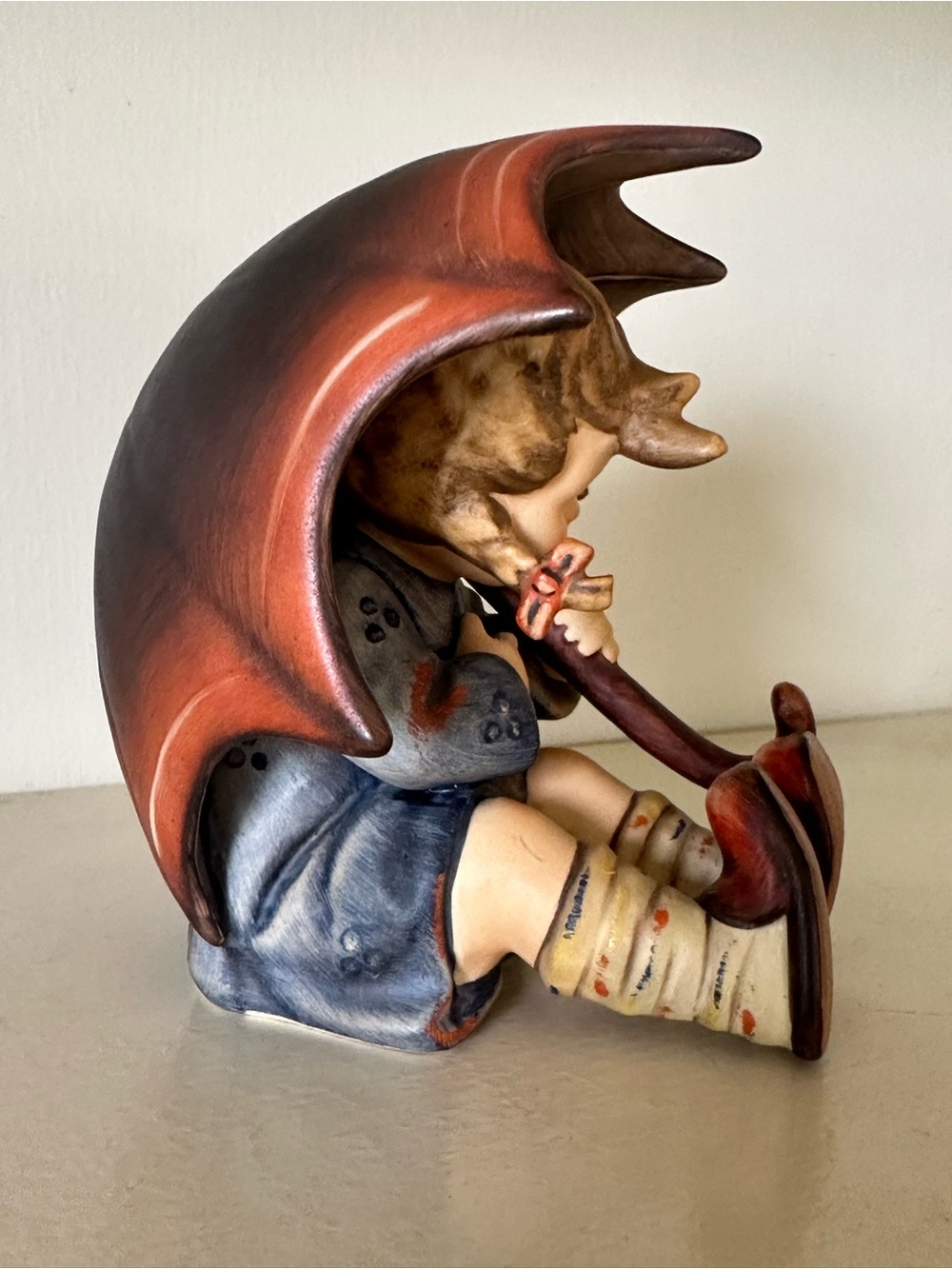 Vintage Goebel Hummel 4.5” Umbrella Boy & Girl ceramic figurines W Germany - Picture 7 of 13
